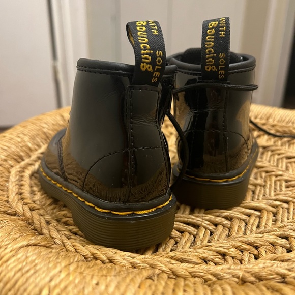 Toddler Doc Martens boots Sz 6 - Picture 4 of 4